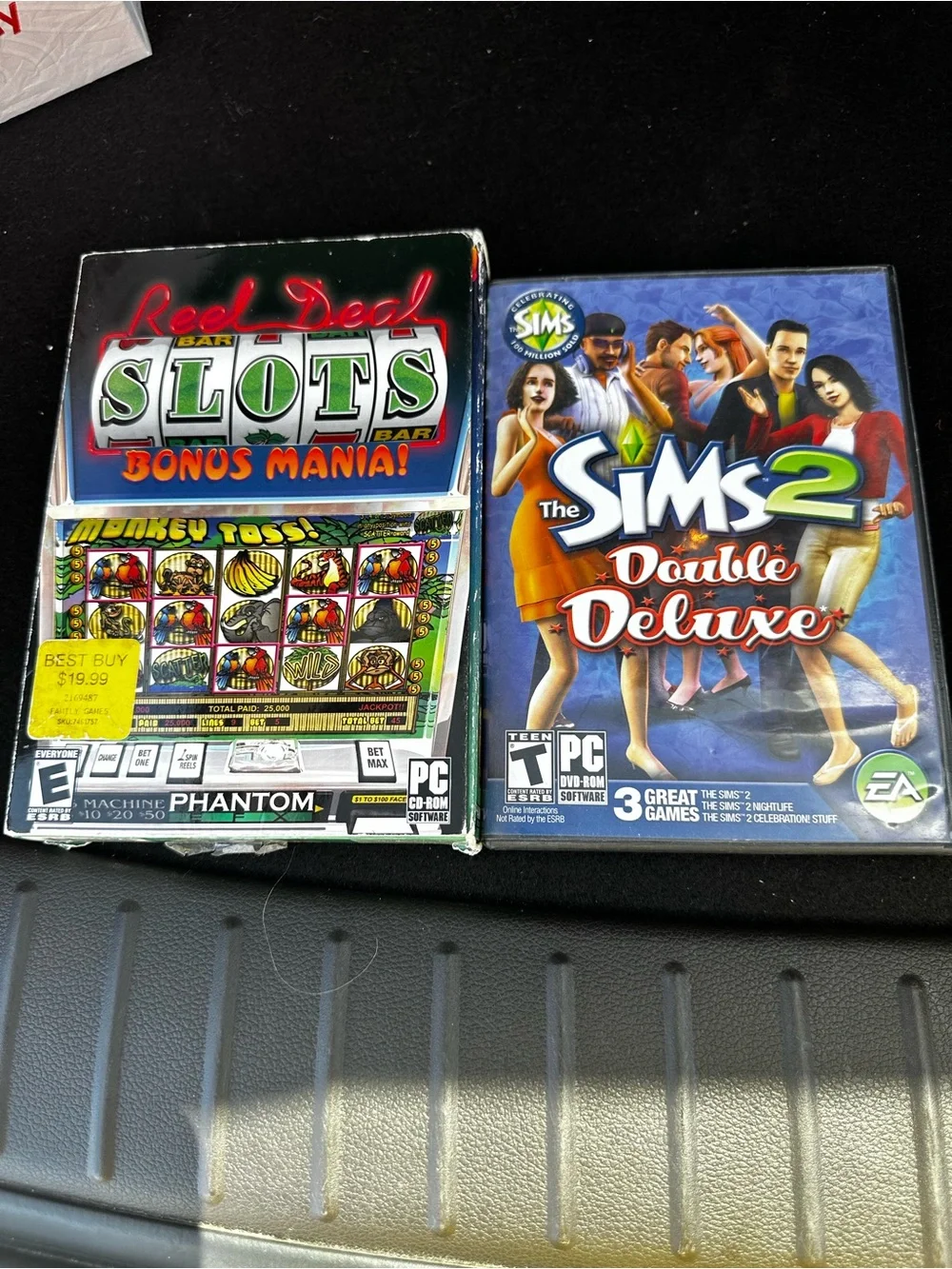 2 games The Sims 2 Double Deluxe PC + Red Deal Slots PC Game Set - open/used
